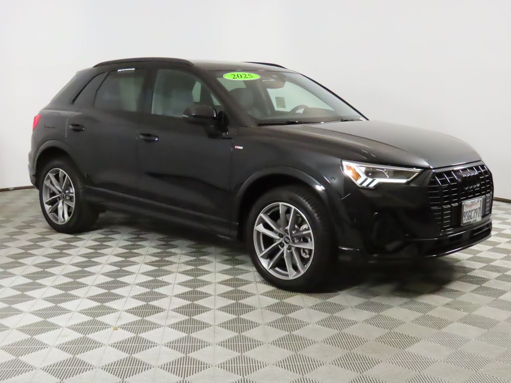 Thumbnail: 2025 Audi Q3 - 7