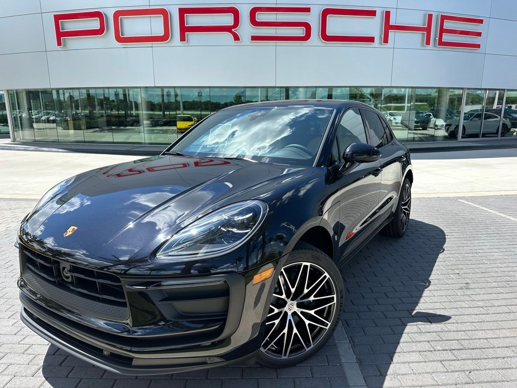 Thumbnail: 2026 Porsche Macan - 1