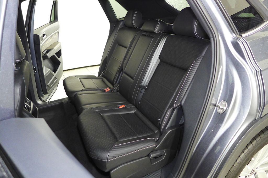 Thumbnail: 2023 Volkswagen Atlas - 21