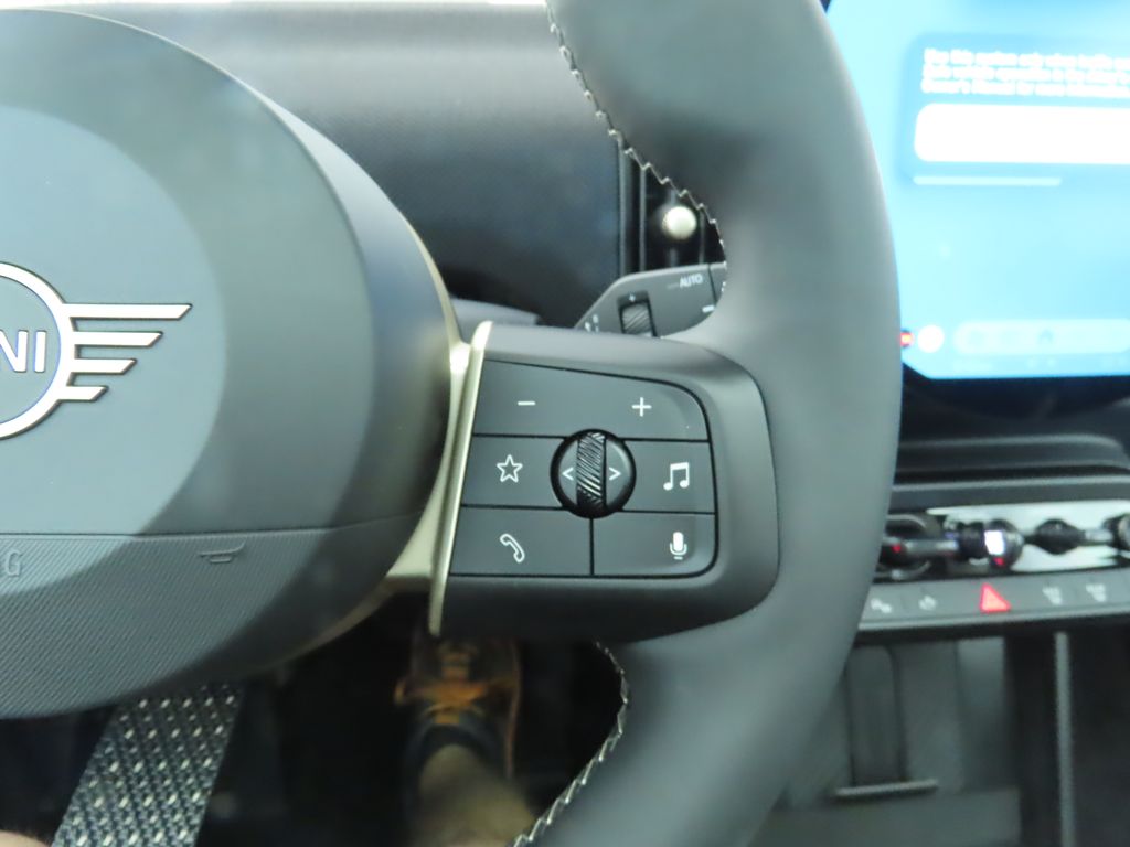 2025 MINI Cooper Hardtop S 13
