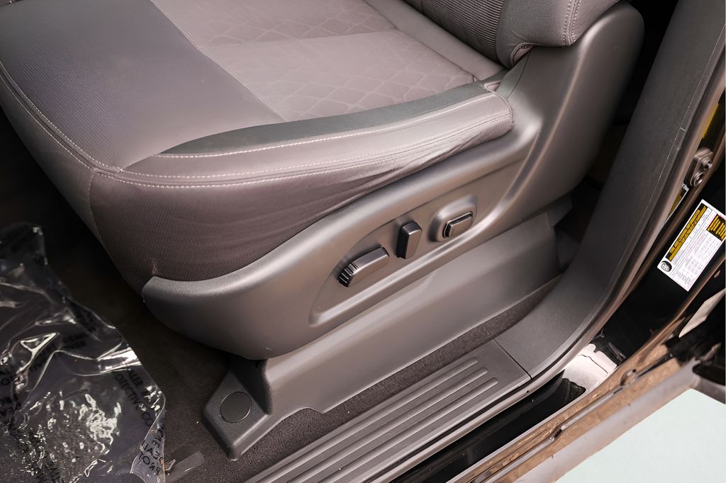 Used Car 2021 Nissan Titan  Sv For Sale Under $30,000 In Austin, Texas