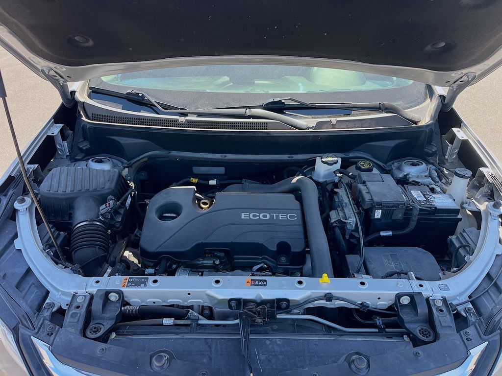 Used 2020 Silver Chevrolet Premier image 29