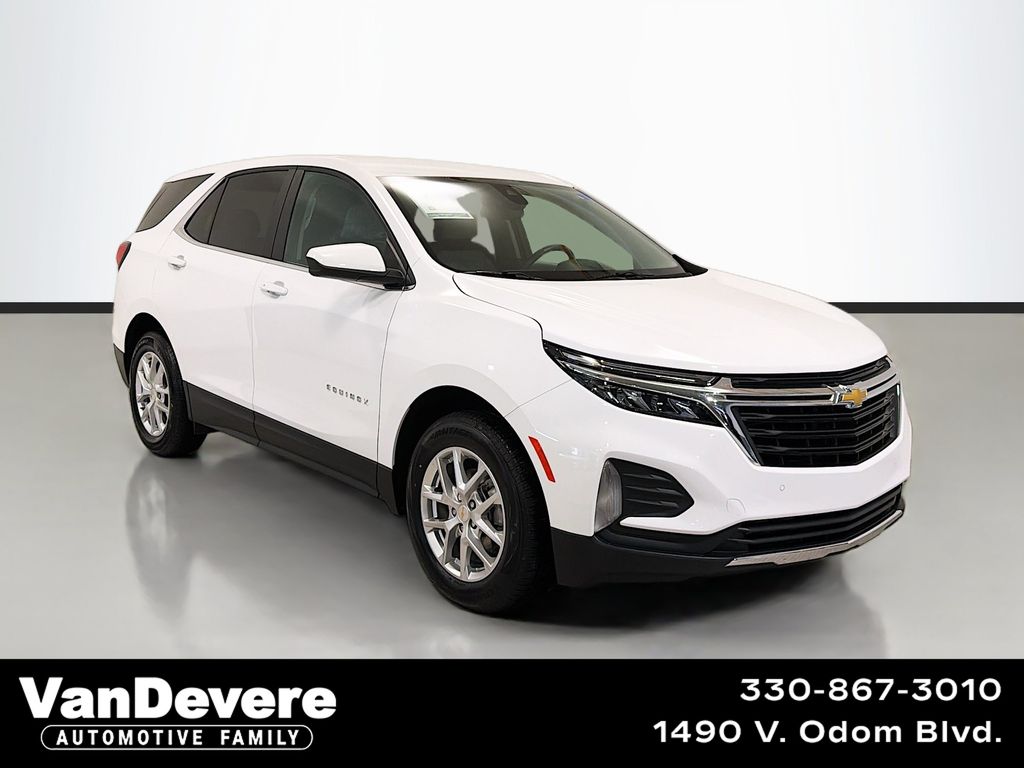 Summit White 2024 Chevrolet Equinox SUV / Crossover Four-Wheel Drive 6-Speed Automatic Overdrive