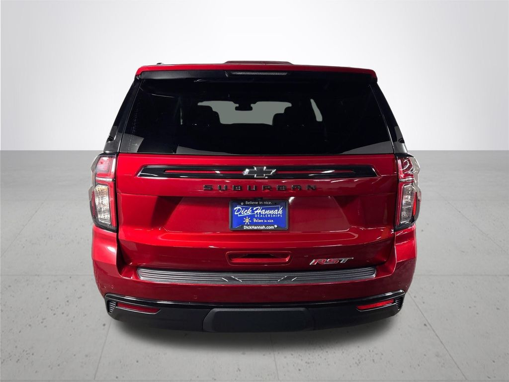 2024 Chevrolet Suburban RST