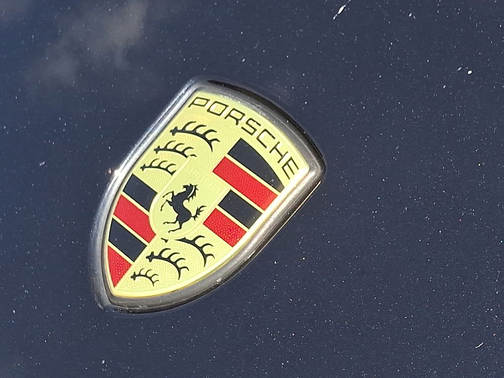 Thumbnail: 2011 Porsche Cayenne - 30