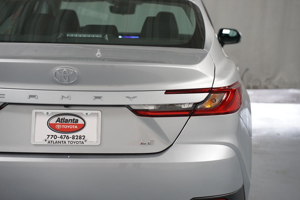 Thumbnail: 2025 Toyota Camry - 10