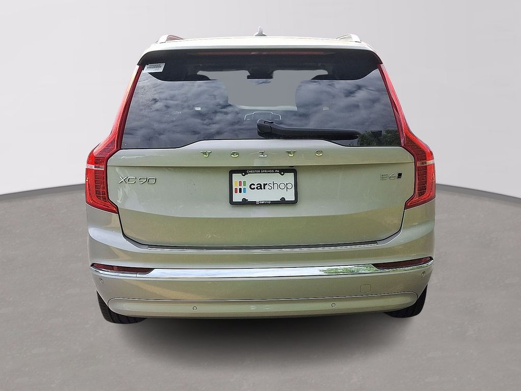 2023 Volvo XC90 B6 Plus 5