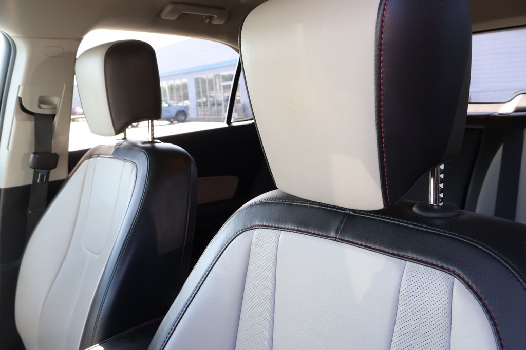 Thumbnail: 2015 Chevrolet Equinox - 14