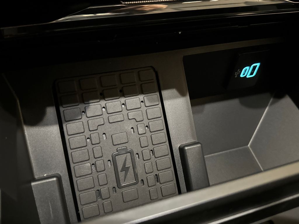 New 2026 White Ford Lariat image 28