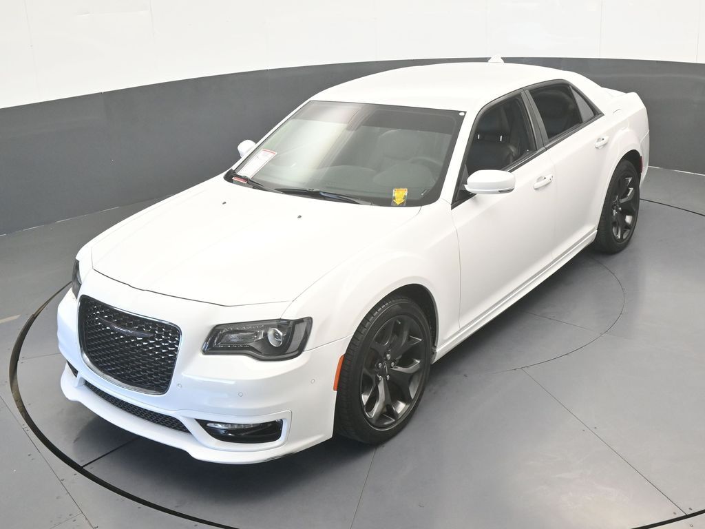 Used 2023 Bright White Clearcoat Chrysler Touring image 38