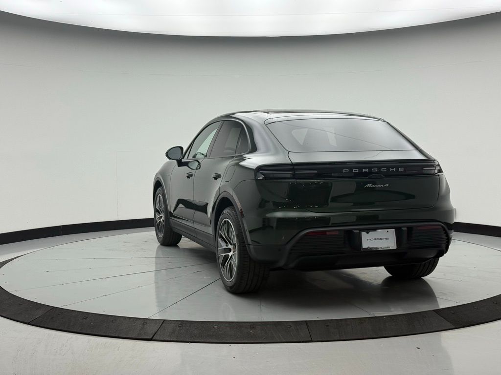 Thumbnail: 2026 Porsche Macan - 3