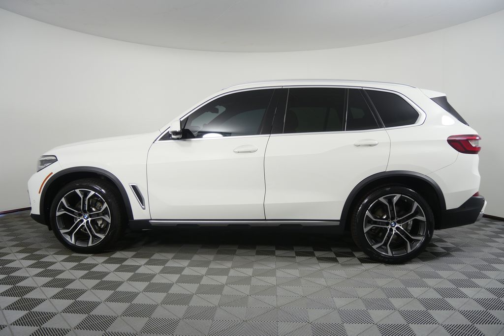 Thumbnail: 2023 BMW X5 - 6