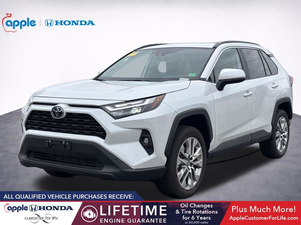 2025 Toyota RAV4 XLE Premium