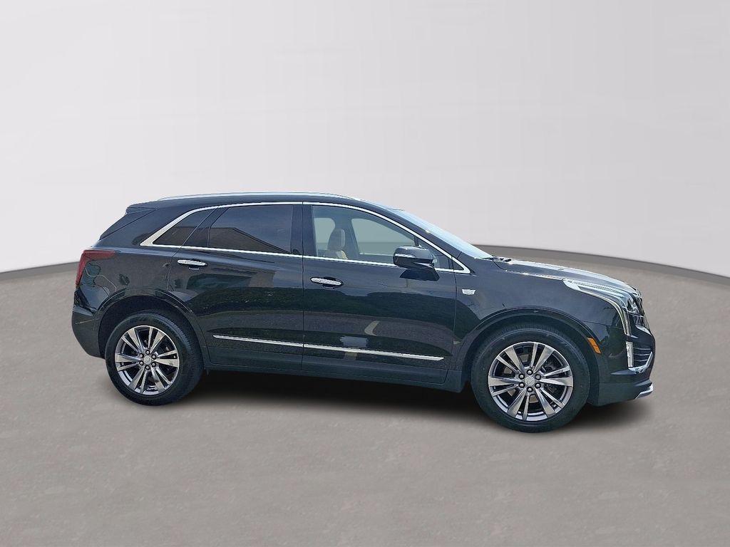 Thumbnail: 2024 Cadillac XT5 - 7
