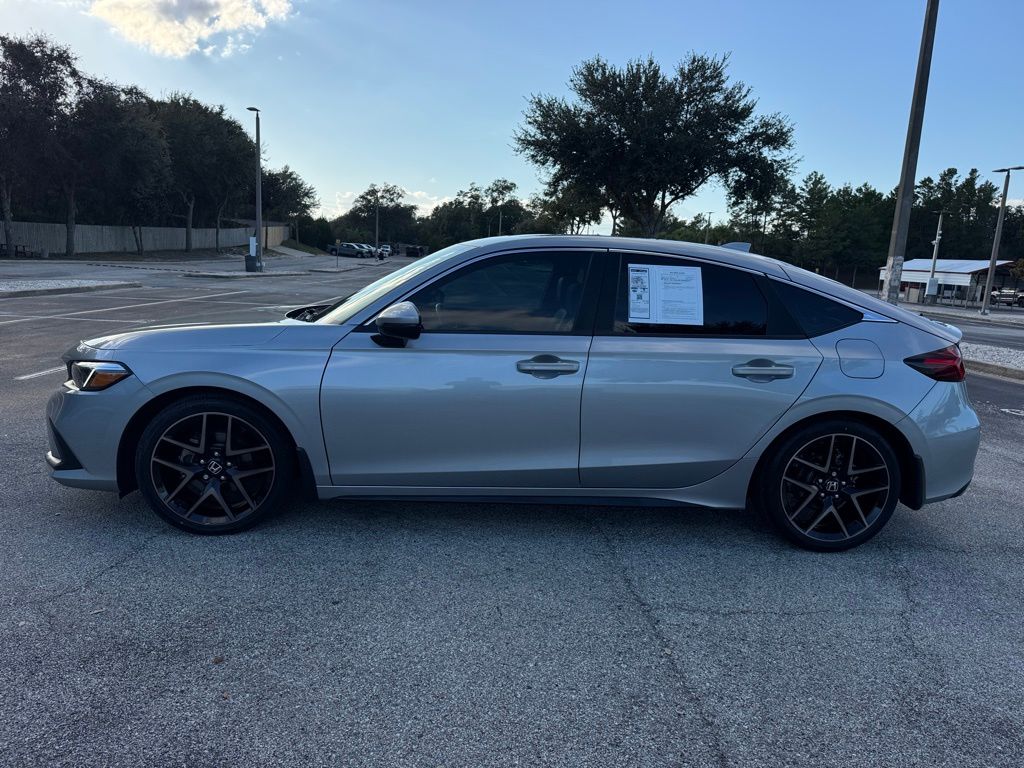 2023 Honda Civic Sport Touring photo 4