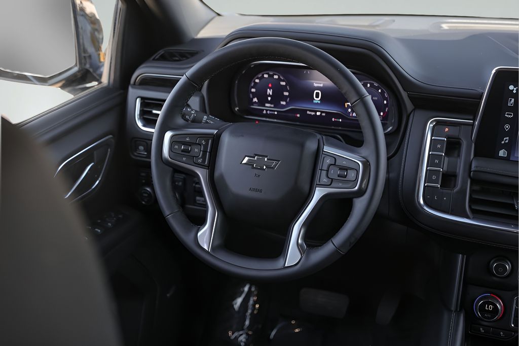 Used Car 2024 Chevrolet Suburban  Z71 For Sale Under $70,000 In Austin, Texas