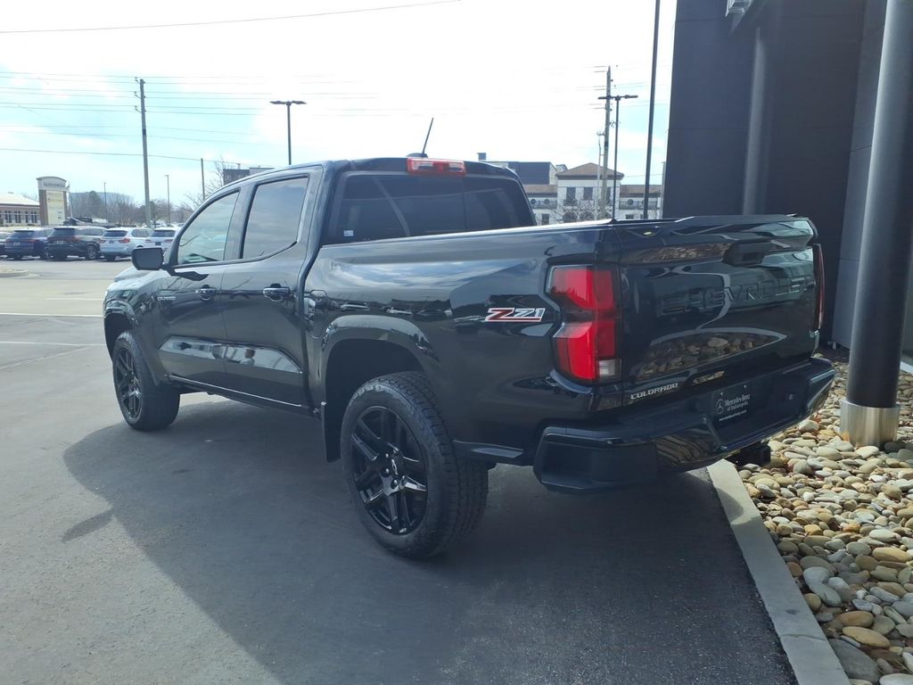 Used 2025 Black Chevrolet Z71 image 4