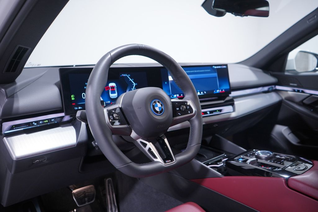 Thumbnail: 2024 BMW i5 - 6