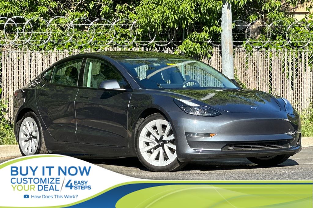 2023 Tesla Model 3 RWD