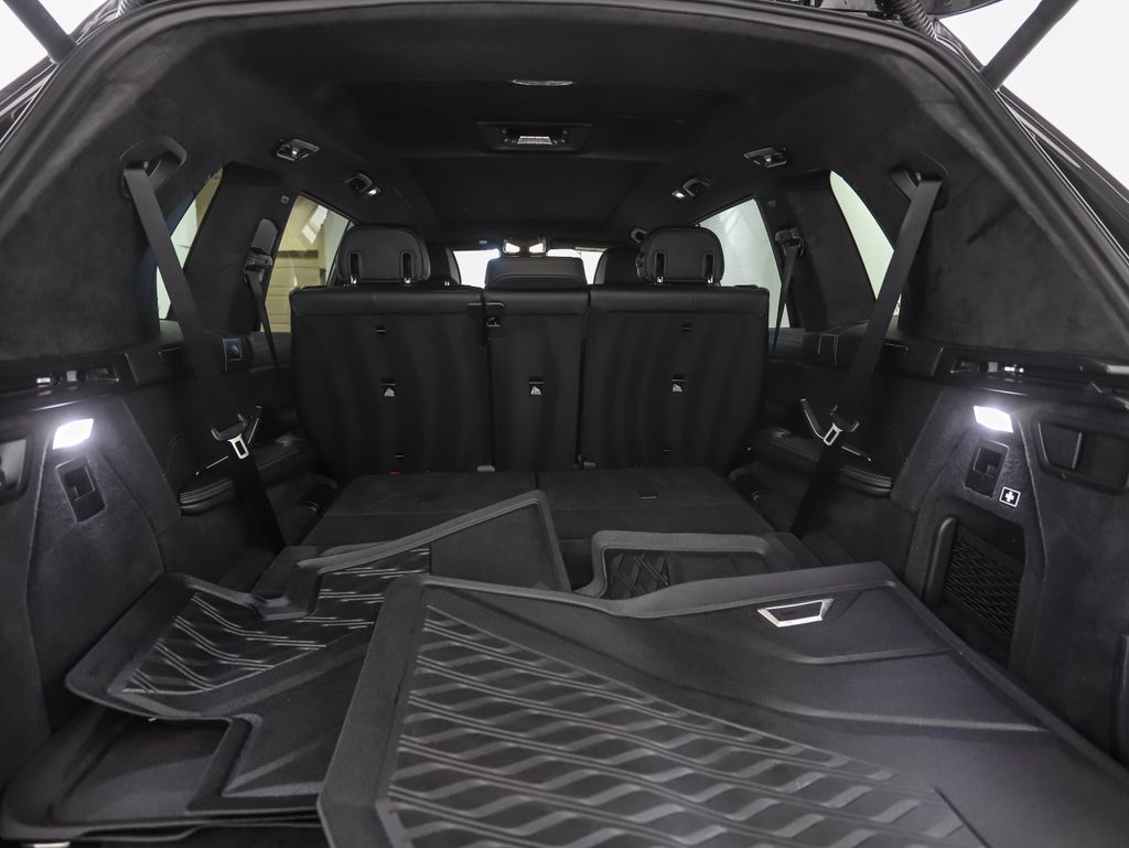 Thumbnail: 2026 BMW X7 - 29