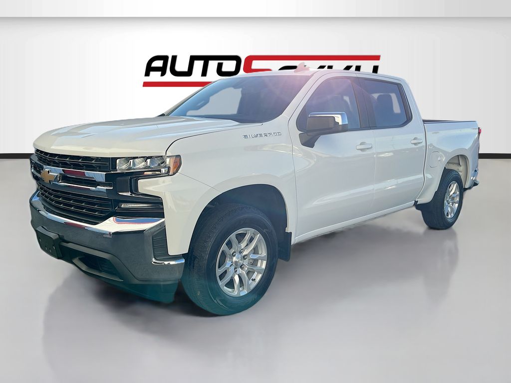Used 2020 White Chevrolet LT image 3