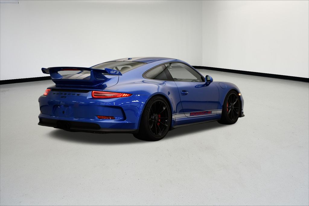 Thumbnail: 2015 Porsche 911 - 7