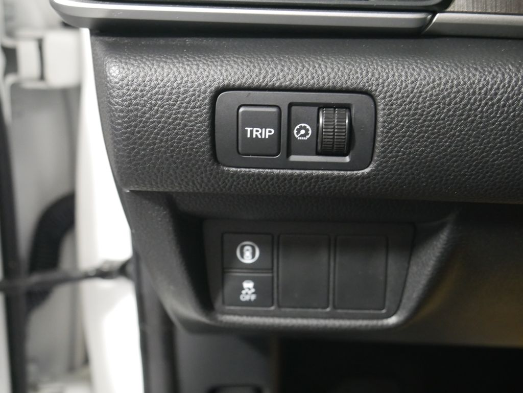 2020 Honda Accord LX 21