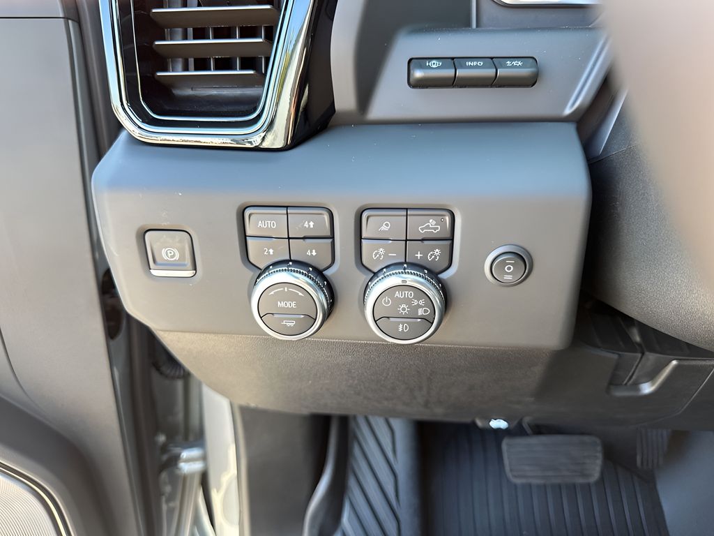 New Car 2025 Gmc Sierra 2500hd  At4x For Sale Under $120,000 In Austin, Texas