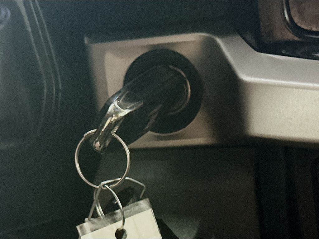 Used 2024 Gray Ford XL image 27