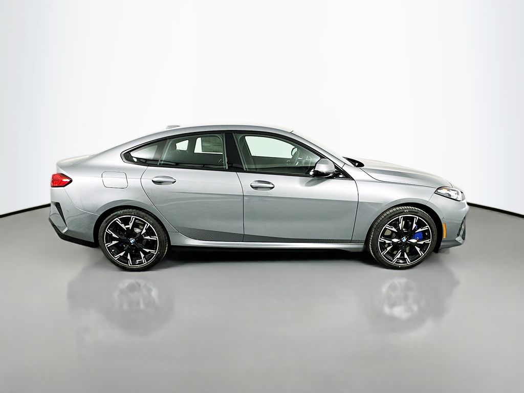 Thumbnail: 2026 BMW 2 Series - 4