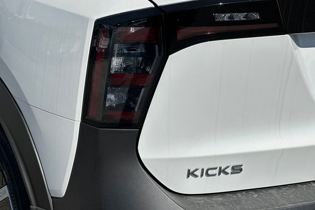 2026 Nissan KICKS SV - Photo 21