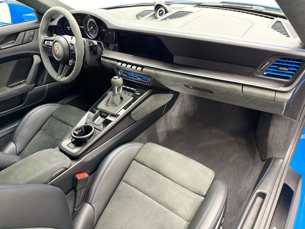 Thumbnail: 2024 Porsche 911 - 20