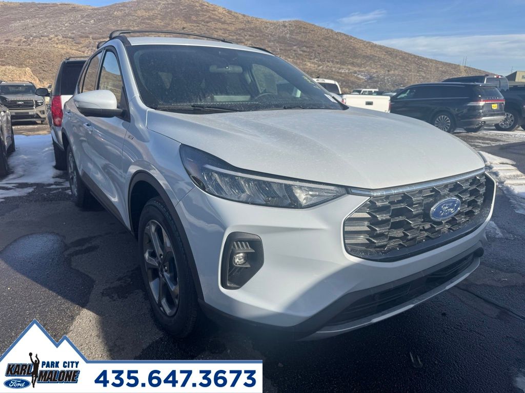 2026 Ford Escape ST-Line Select AWD