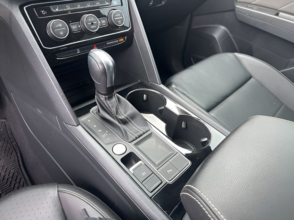 Used Car 2022 Volkswagen Atlas  3.6l V6 Se W/technology For Sale Under $30,000 In Austin, Texas