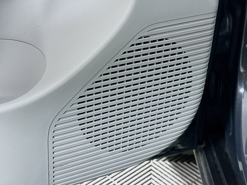 Thumbnail: 2024 Hyundai Kona - 18