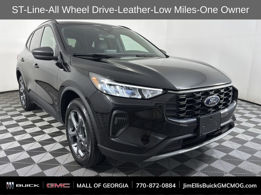 used 2025 Ford Escape car, priced at $23,900