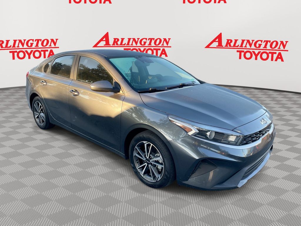 2022 Kia FORTE LXS's photo