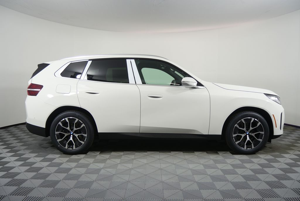 Thumbnail: 2026 BMW X3 - 2