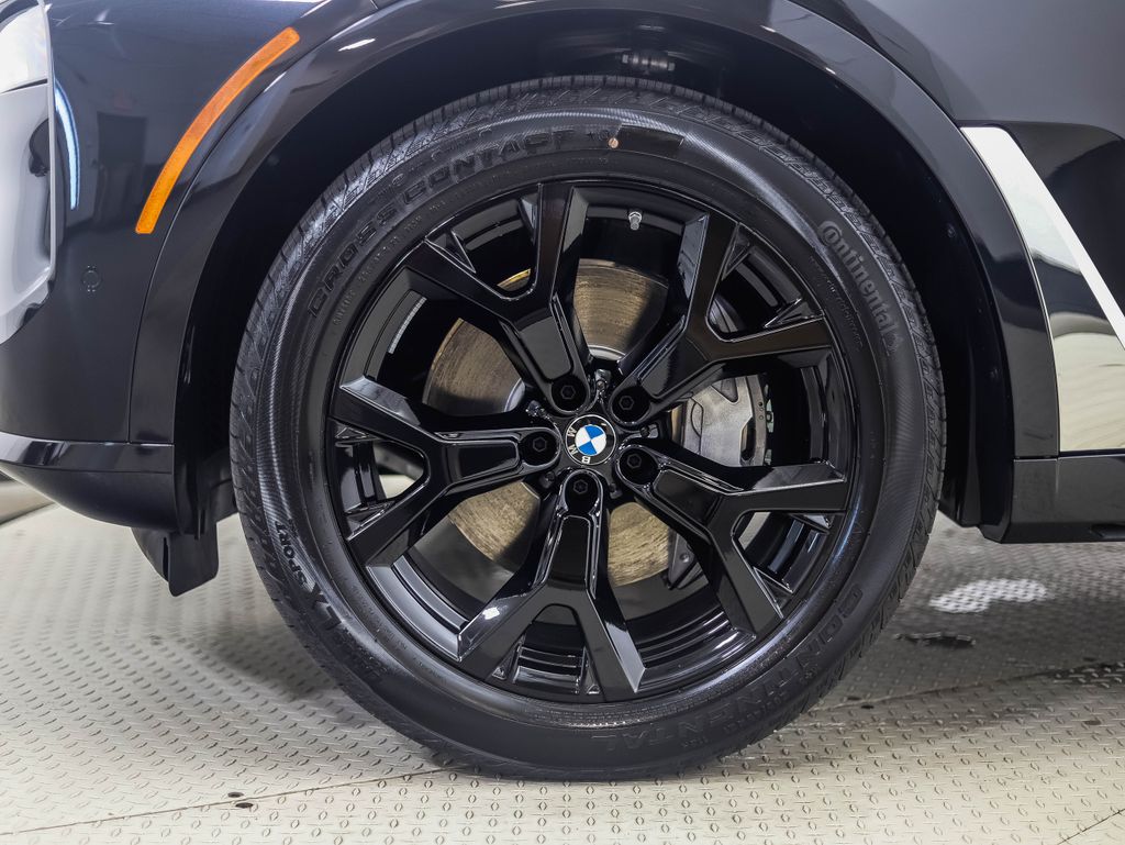 Thumbnail: 2026 BMW X7 - 2