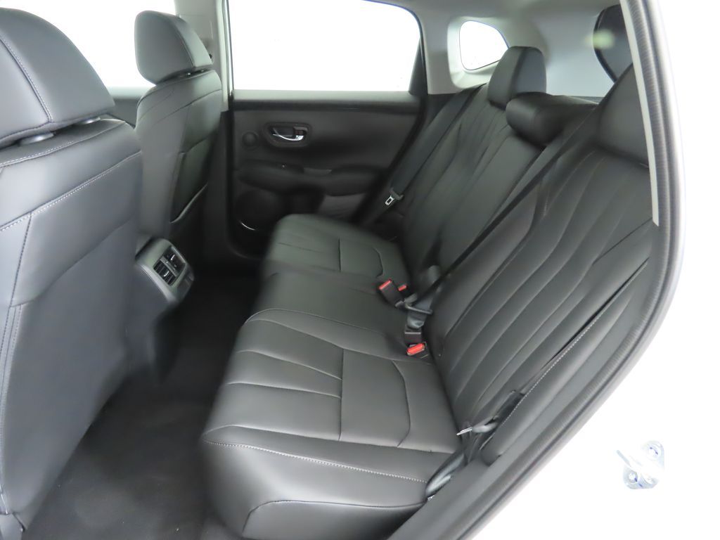 Thumbnail: 2025 Acura ADX - 21