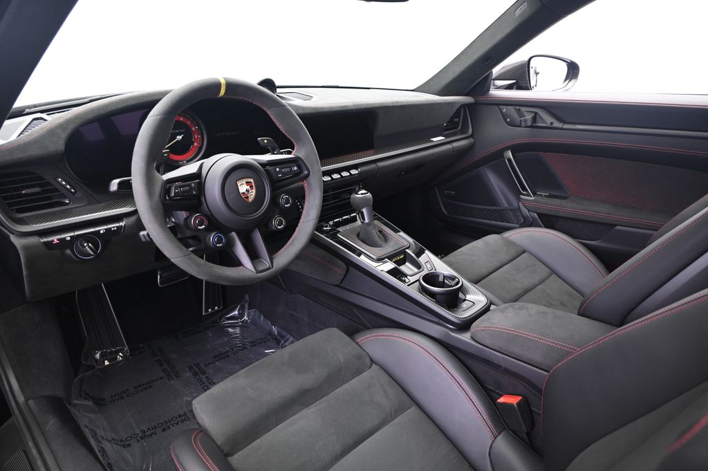 Thumbnail: 2024 Porsche 911 - 4