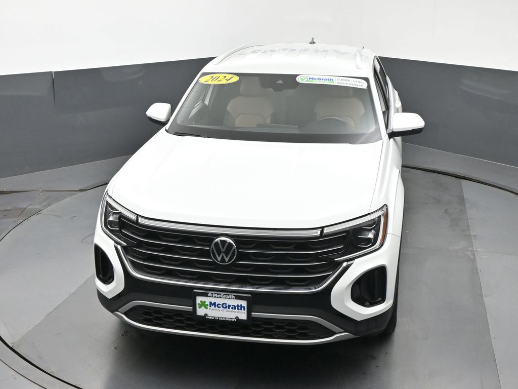 Certified Used 2024 White Volkswagen 2.0T SE image 22