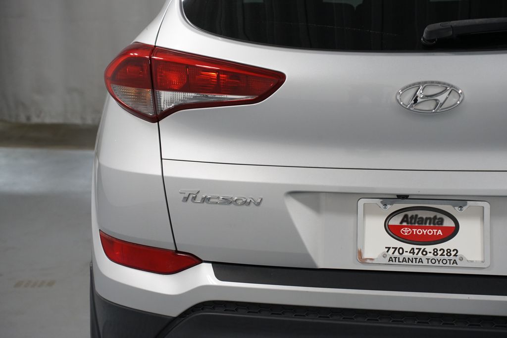 Thumbnail: 2017 Hyundai Tucson - 10