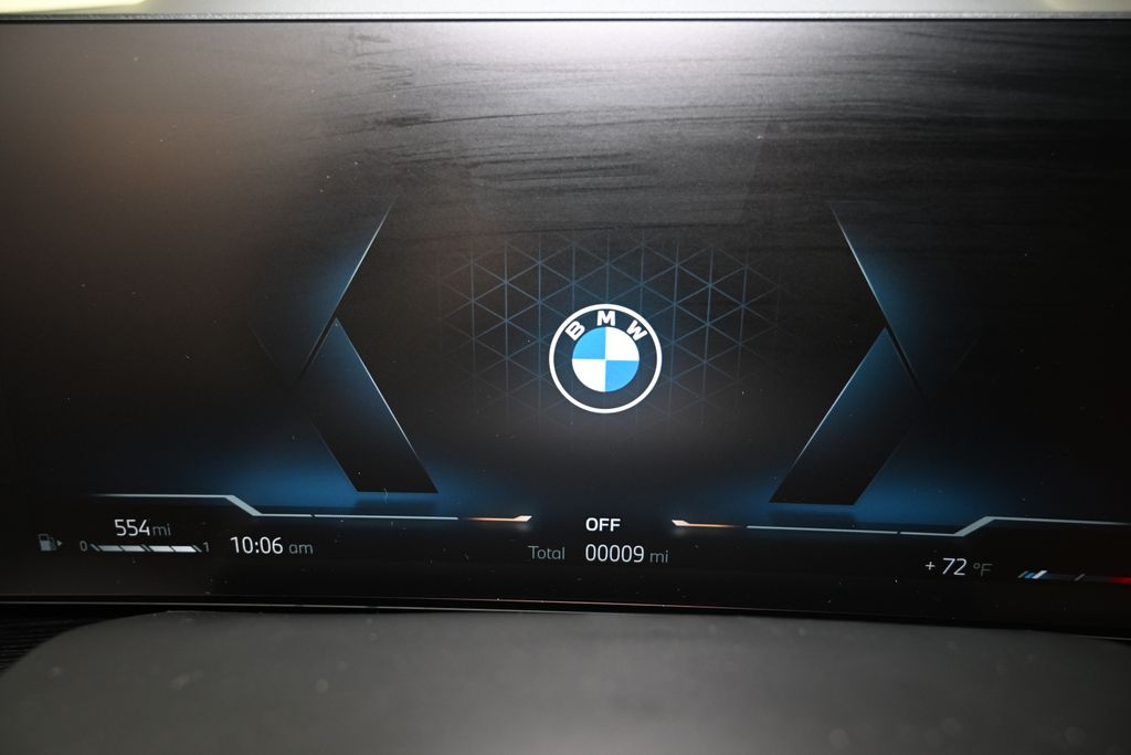 Thumbnail: 2026 BMW X7 - 27