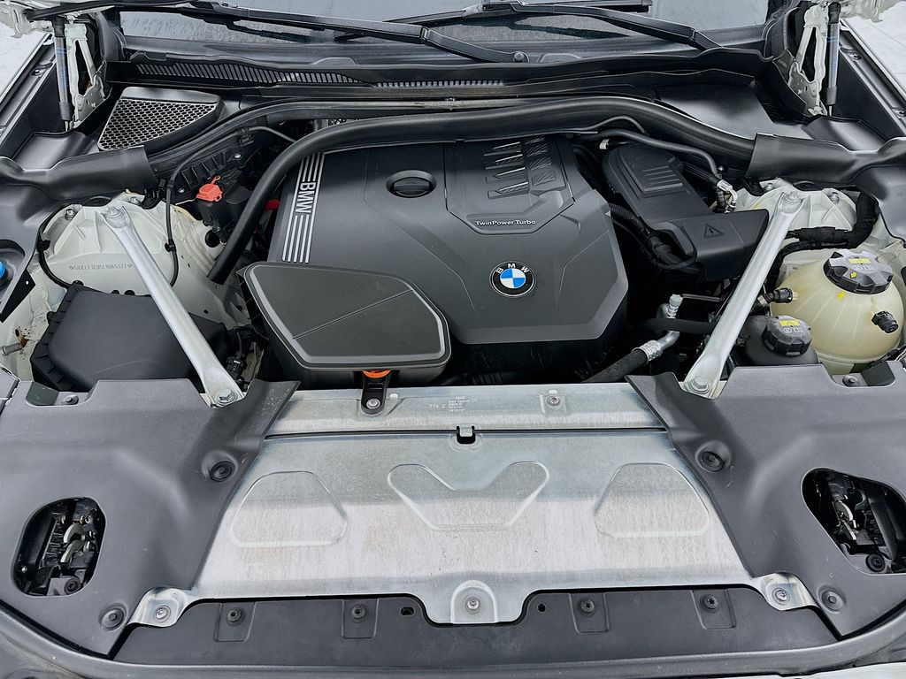 BMWX331