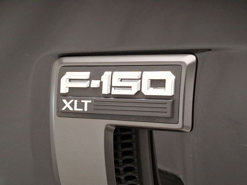 2022 Ford F-150 XLT 26