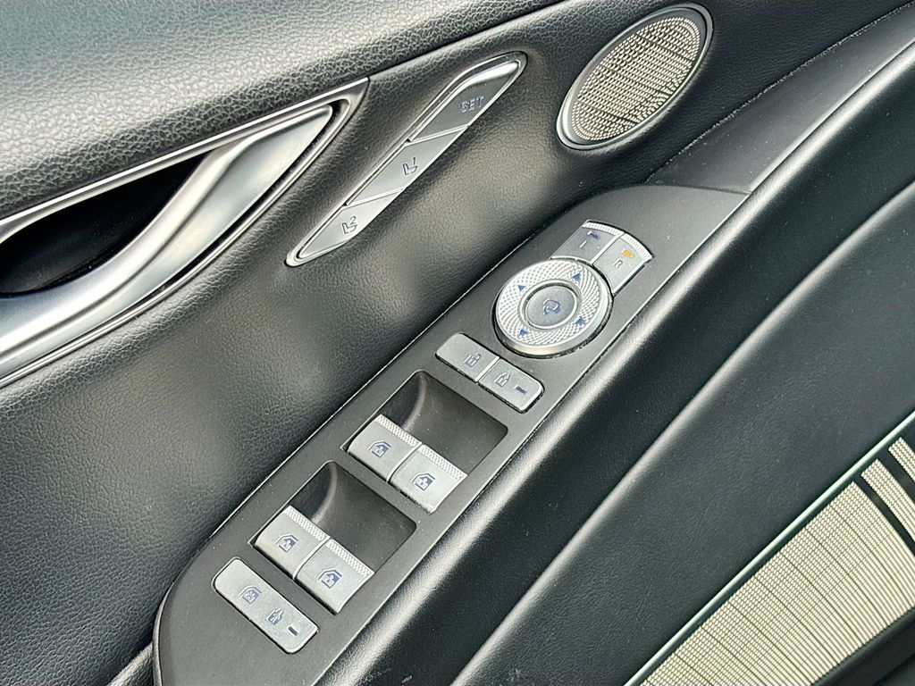 Used 2024 Blue Genesis 3.5T image 18