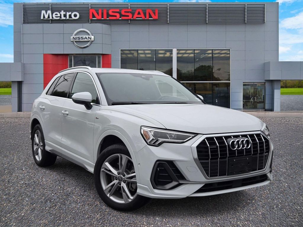2020 Audi Q3 45 TFSI S Line Prestige quattro's photo