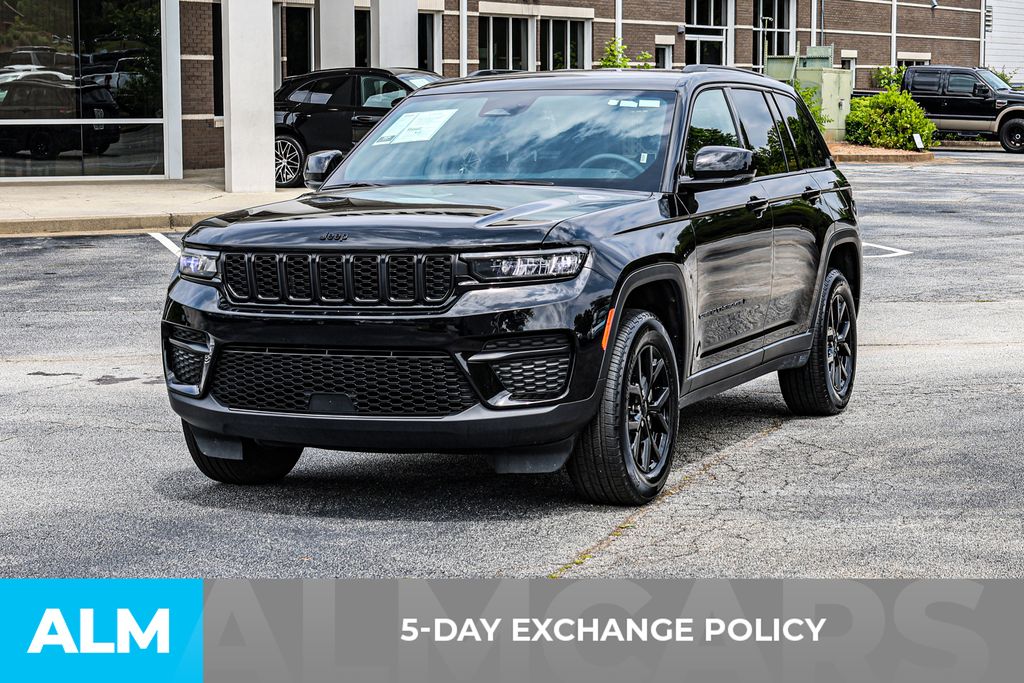 Used 2025 Black Jeep Altitude / MT Certified image 4
