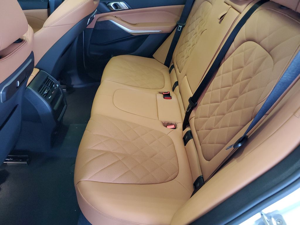 New 2026 White BMW sDrive40i image 11